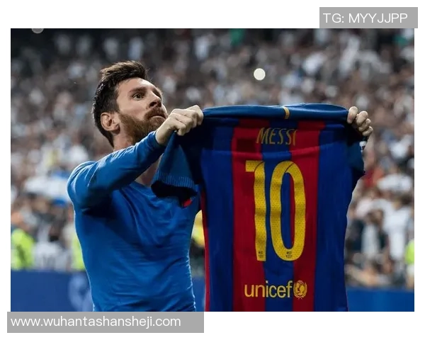 从足球场上看世界 揭秘球星第一视角的独特体验与挑战