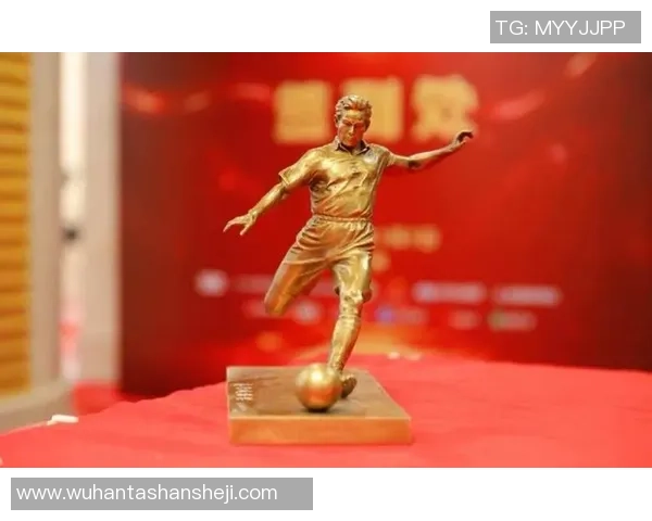 传奇谢幕足球巨星退役盛典见证荣耀与泪水的难忘时刻