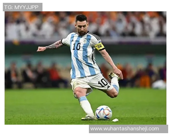 足球巨星们的最新动向与生活方式揭秘他们赛场之外的精彩世界